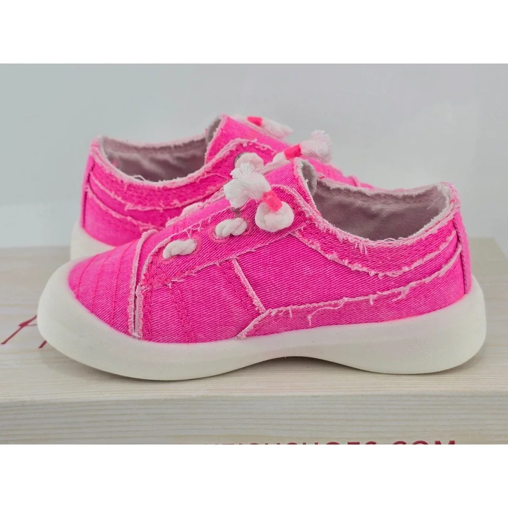 Blowfish Beachside-T Sneaker Kids Size 6 Hot Pink Twill Distressed - New